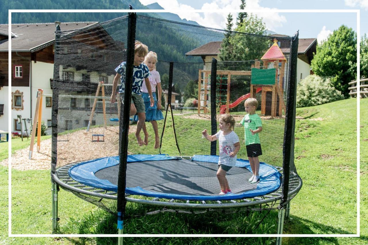 Tyrol Mountain Aparts - Urlaubsresort Hafele Sankt Jakob in Defereggen Bagian luar foto